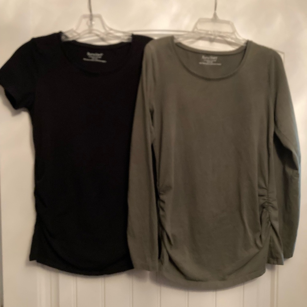 Maternity T’s small black and olive.